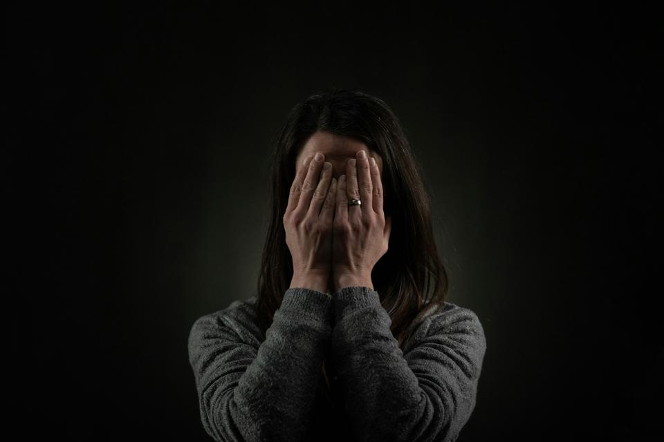 How To Face Fear Without Forcing Yourself