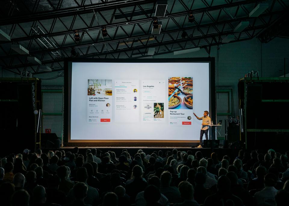 The Secret to a Better Presentation? Know When to Lock It Down